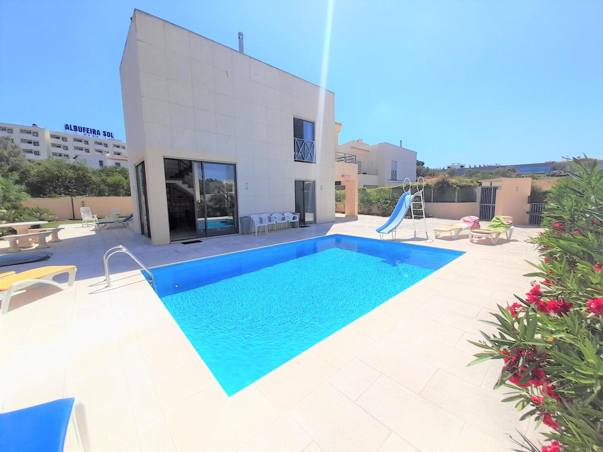 Villa Paula With Private Pool Close To The Beach And Strip Albufeira Exterior foto