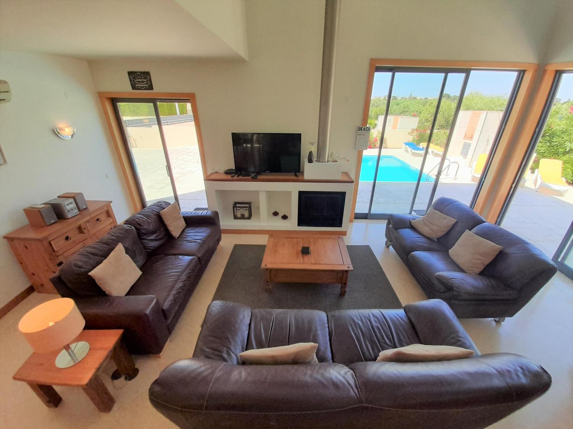 Villa Paula With Private Pool Close To The Beach And Strip Albufeira Exterior foto