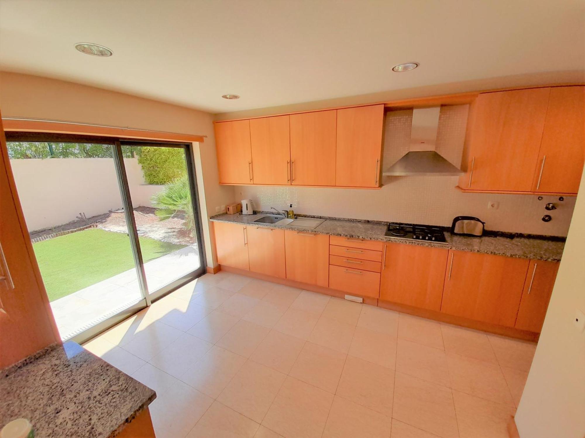 Villa Paula With Private Pool Close To The Beach And Strip Albufeira Exterior foto