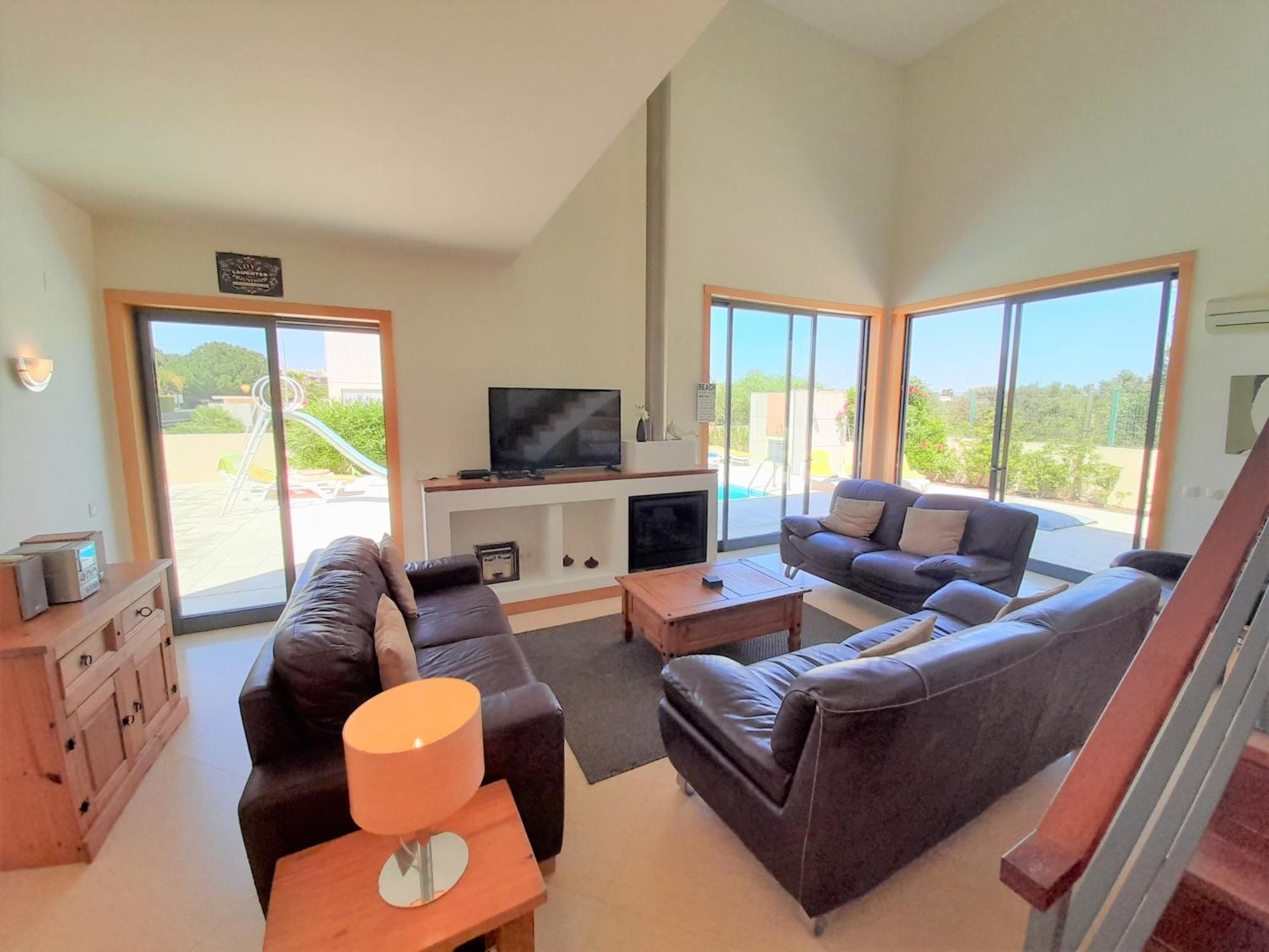 Villa Paula With Private Pool Close To The Beach And Strip Albufeira Exterior foto