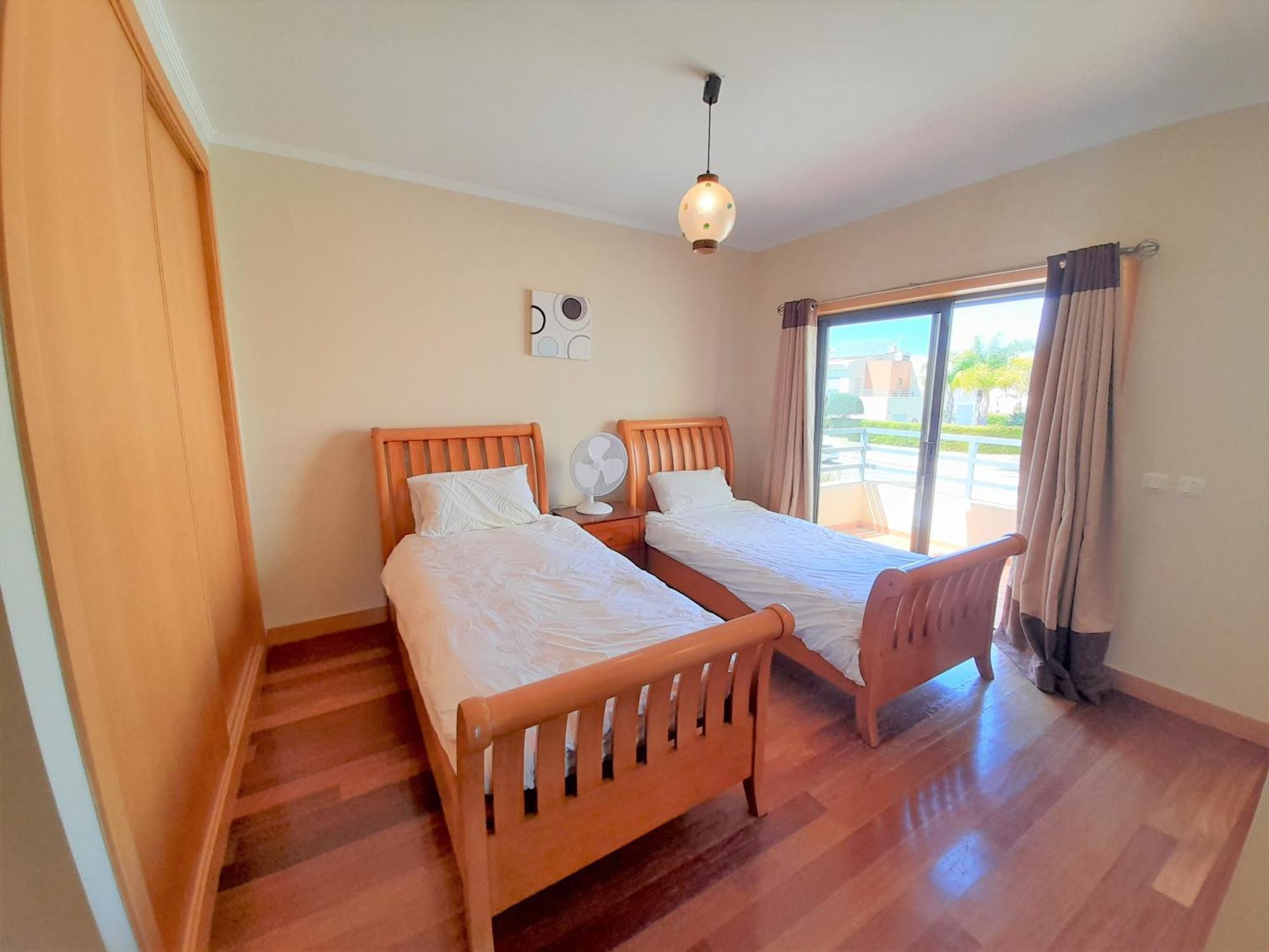 Villa Paula With Private Pool Close To The Beach And Strip Albufeira Exterior foto