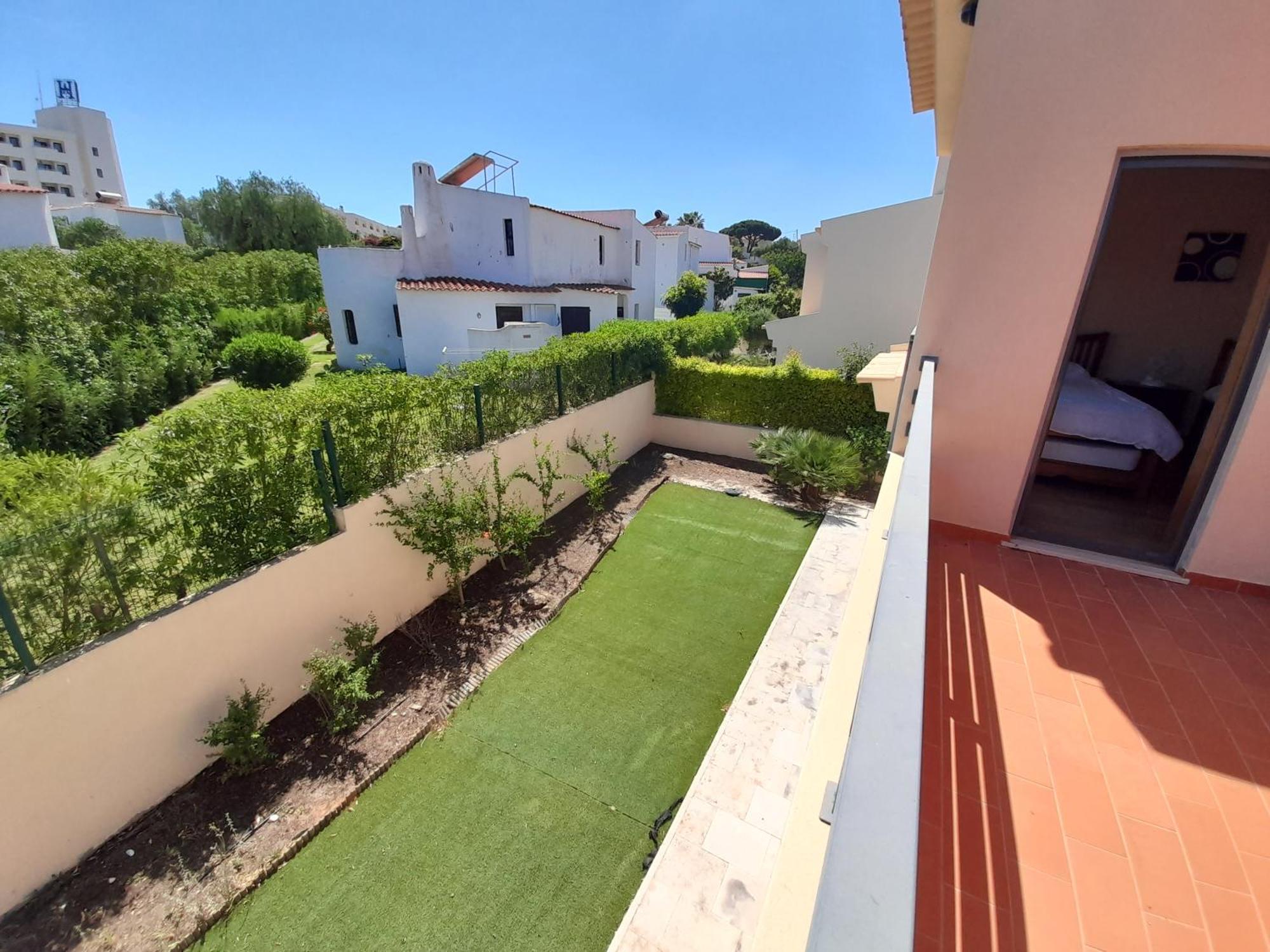 Villa Paula With Private Pool Close To The Beach And Strip Albufeira Exterior foto